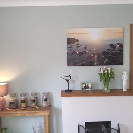 Ha'Penny Acre Bed and Breakfast Sherfield English Eksteriør billede