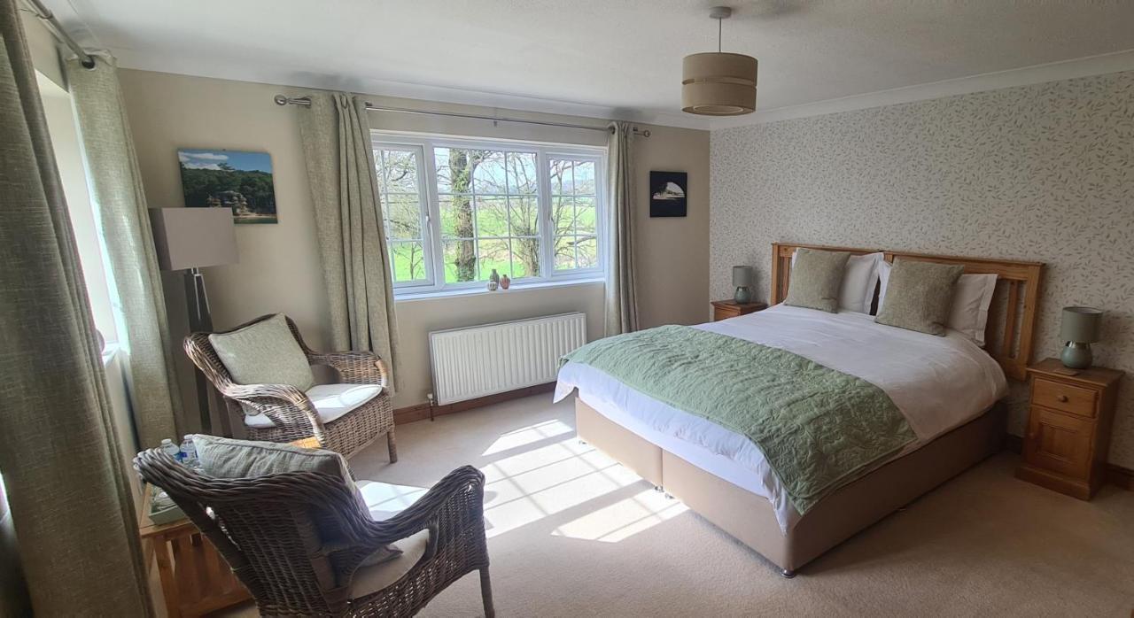 Ha'Penny Acre Bed and Breakfast Sherfield English Eksteriør billede