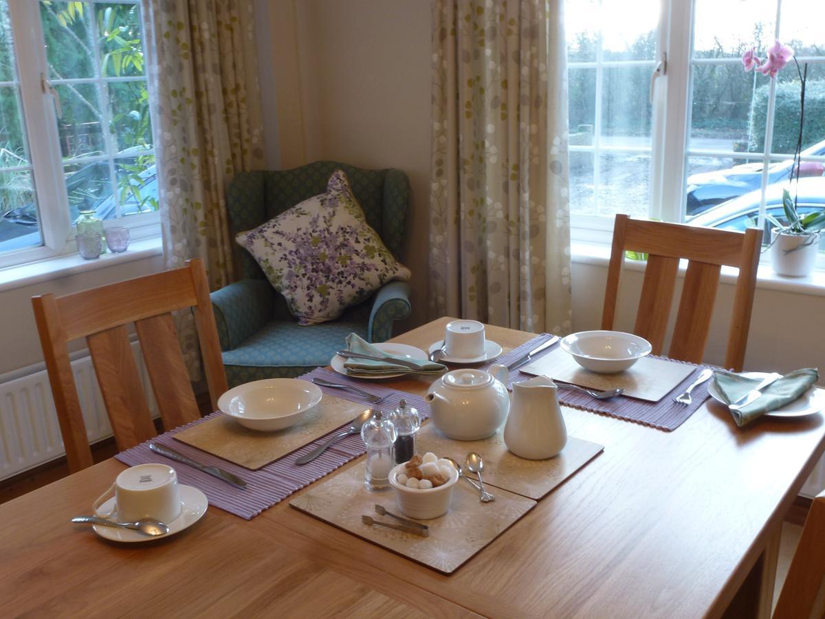 Ha'Penny Acre Bed and Breakfast Sherfield English Eksteriør billede